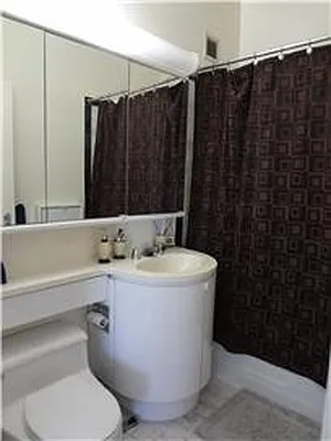 Rented by R New York | media 6