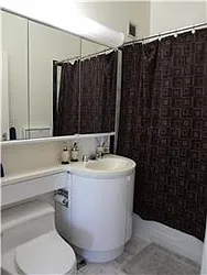 Rented by R New York