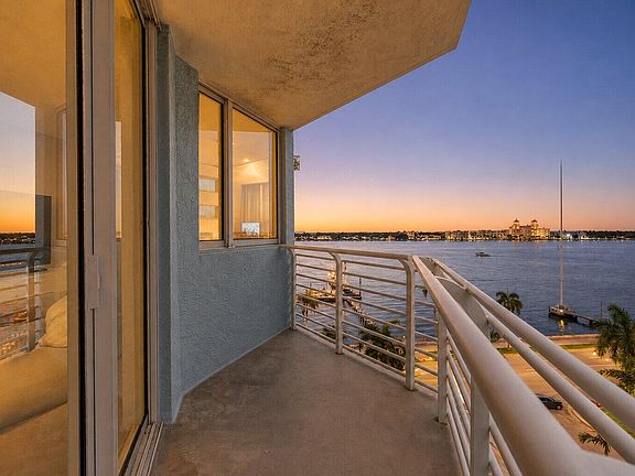 3rd image of 1551 N FLAGLER Drive #817