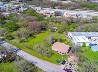 829 N Oak St, Roanoke, TX 76262