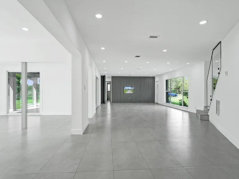 6700 E Tropical Way #1 — Photo 9