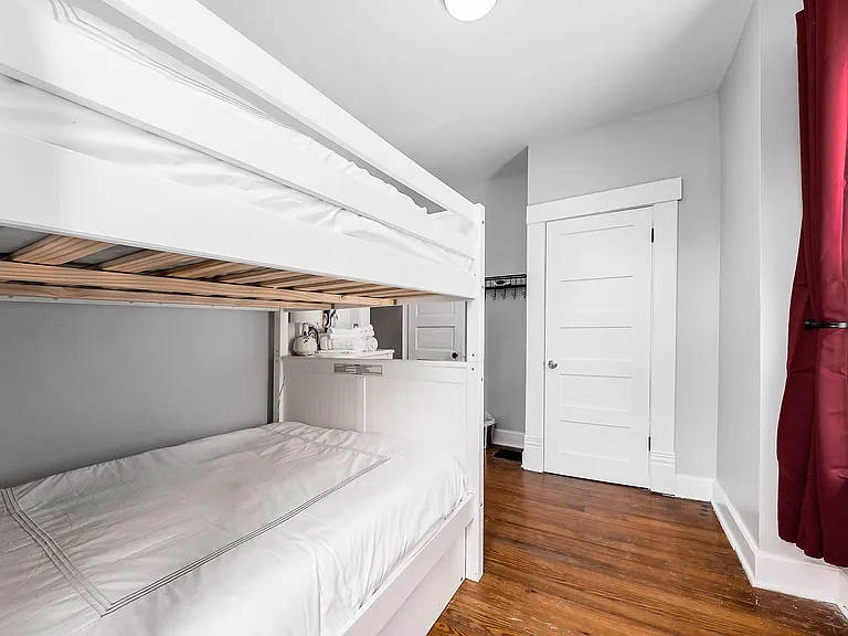 878 Harrison Ave — Photo 22