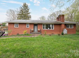 19 Wentworth Ave, Asheville, NC 28803