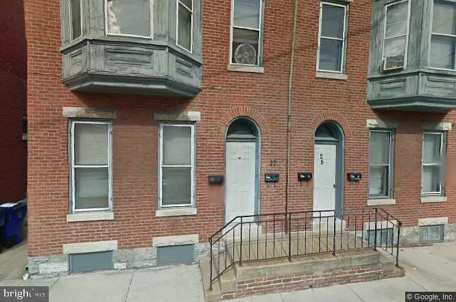 25 S Locust St photo 1