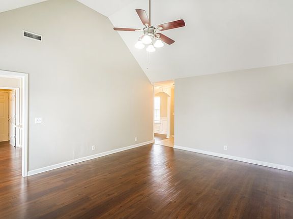 3rd image of 4229 Nandina Ct
