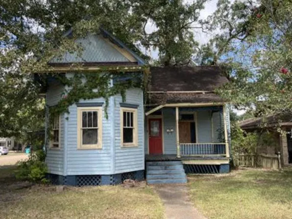 551 S 3rd St, Eunice, LA 70535