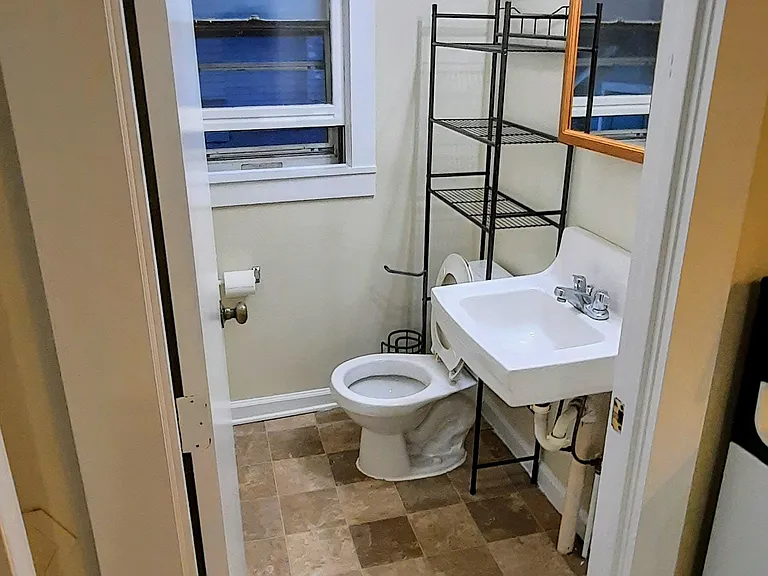 16 Cedar St #18 — Photo 10
