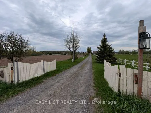 12860 County Road 43, North Dundas, ON K0C 1H0
