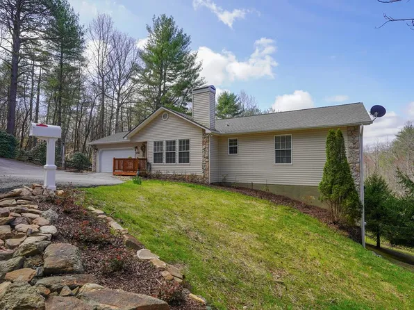 5116 Summer Wood Ln, Young Harris, GA 30582