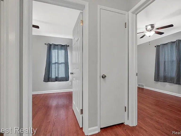 3846 Prairie Ave — Photo 13