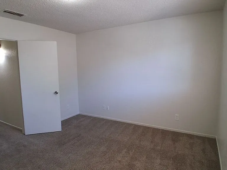 4841 E. Lane Ave. — Photo 8