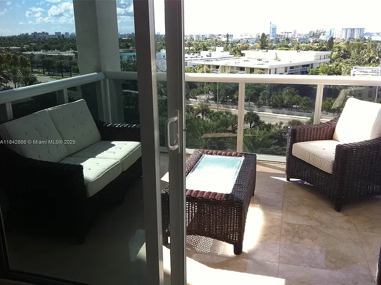 10275 Collins Ave #630 — Photo 9