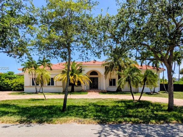 6990 SW 90th St, Pinecrest, FL 33156