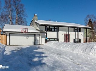 2954 Glacier St, Anchorage, AK 99508