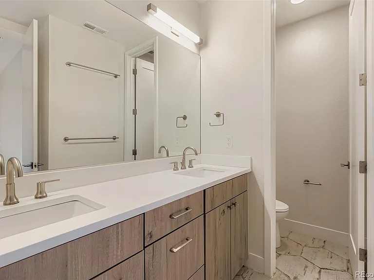 3411 N Albion St #2 — Photo 14
