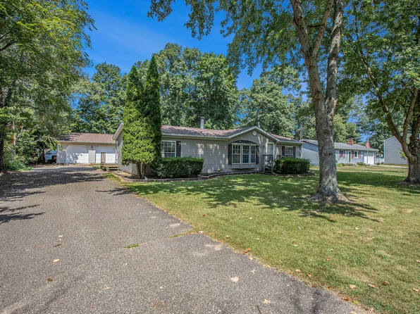 396 W Charlotte St, Centreville, MI 49032