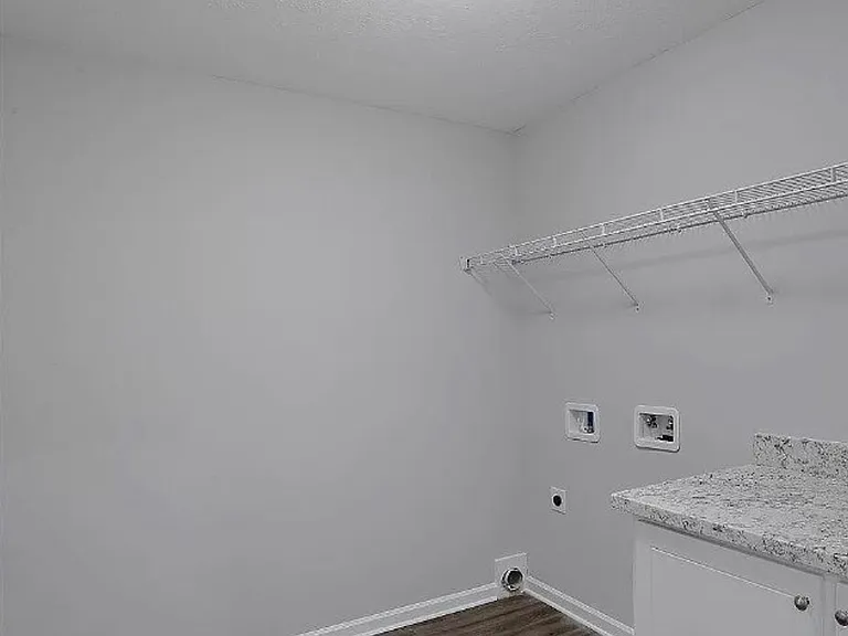 520 Stonebrook Pl — Photo 16