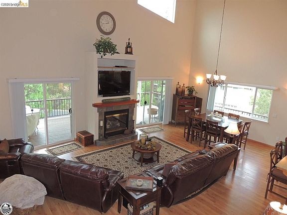 2nd image of 12046 Breckenridge Rd