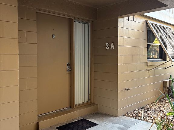 3rd image of 120 Hibiscus Woods Ct APT 2A