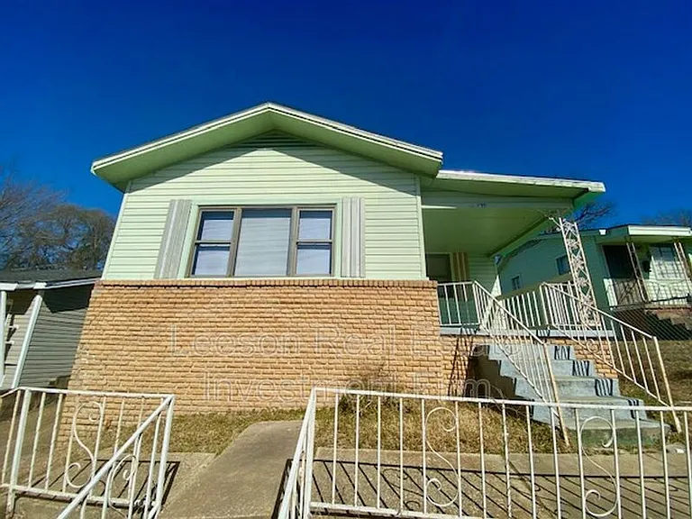 3132 Looney St — Photo 2