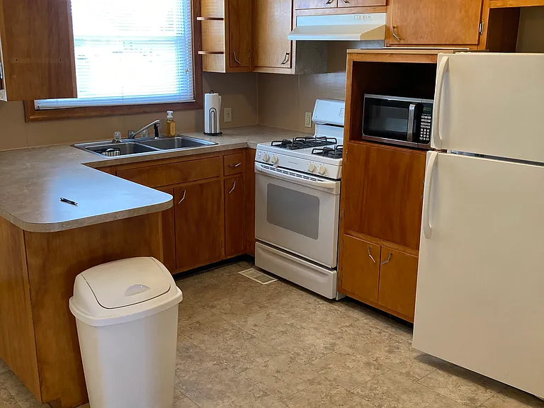 923 Logan St NW #1 — Photo 5