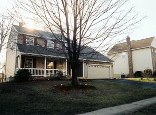 2 Coloma Ct, Sterling, VA 20164