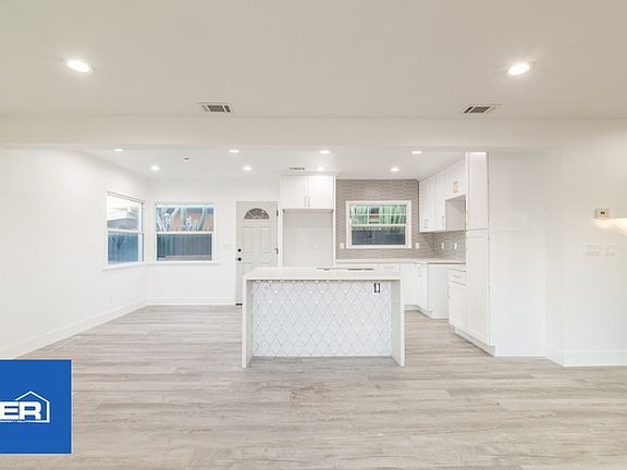 3rd image of 6225 La Tijera Blvd #6625