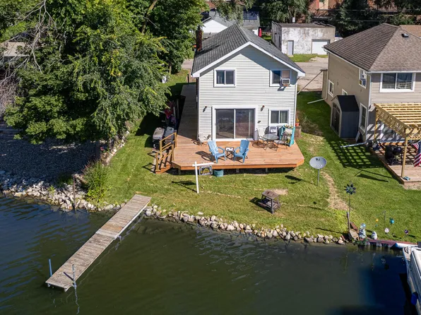 121 N Lakeside Dr, Kaleva, MI 49254