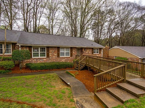 3rd image of 2420 Northlake Ct NE #2420
