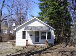 108 W Strathmore Ave, Pontiac, MI 48340