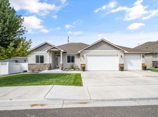 10156 W 16th Pl, Kennewick, WA