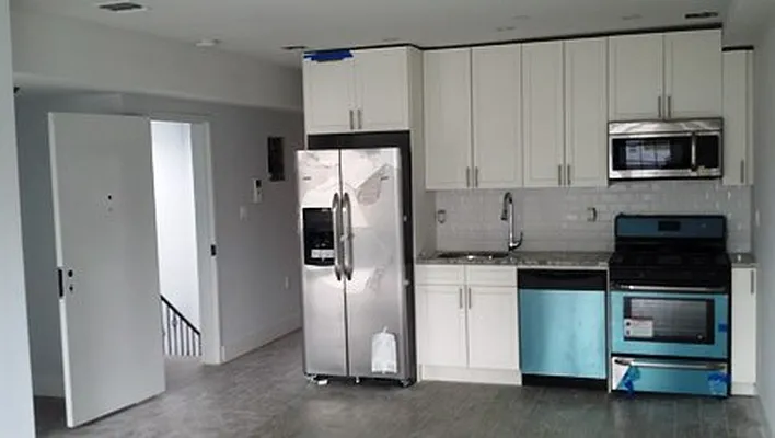 Rented by Elite NY Holdings | media 33