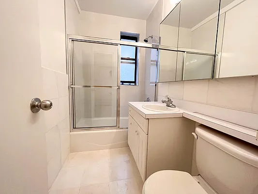 Rented by Corcoran | media 3