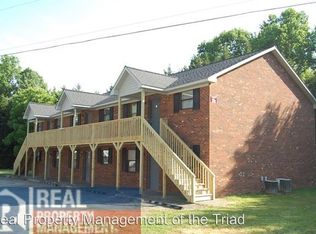 1600 Oak Croft Ct APT F, Winston Salem, NC 27107