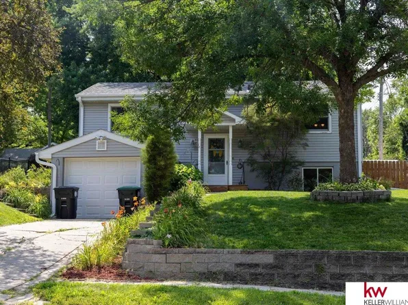 1116 N 105th St, Omaha, NE 68114