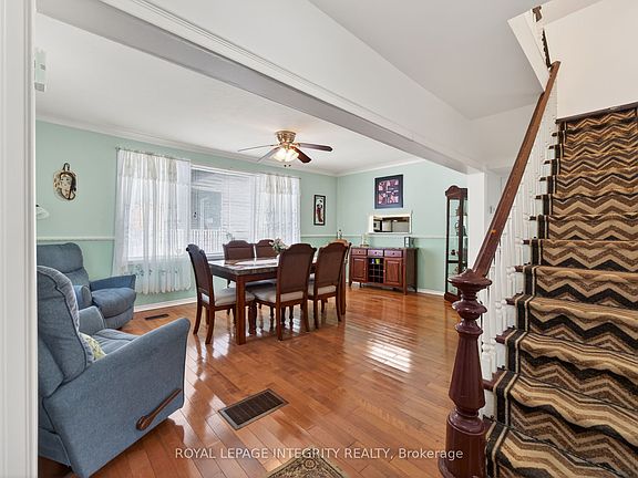 3rd image of 33 Rochester St