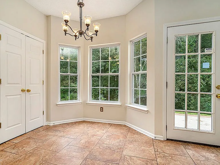 Viola Ln, Monroe — Photo 2