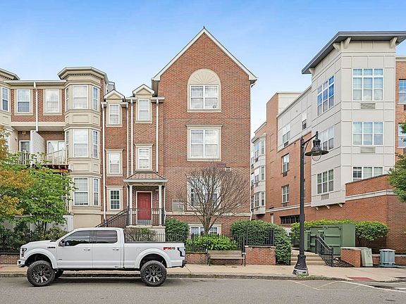 2nd image of 200 Dey St #231-0904