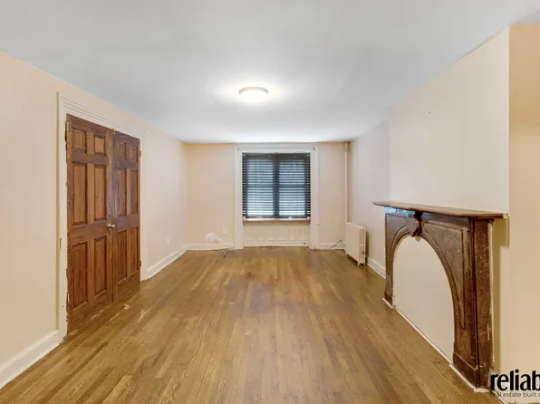 69 Monroe Street image 8 of 10