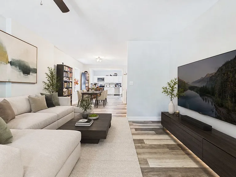376 Jacob St — Photo 3