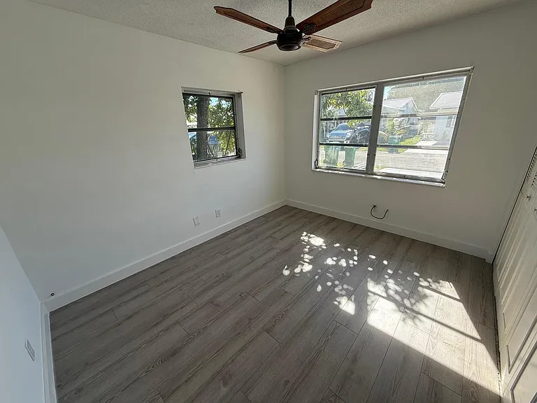 6805 NW 75th Dr — Photo 13