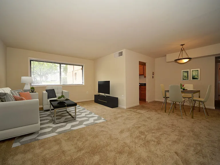Overlook Apartments — Photo 14