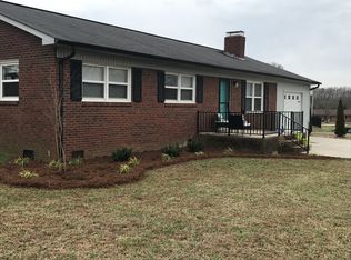 1122 Peach Tree St, Lincolnton, NC 28092