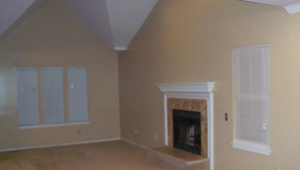 11230 Valley Bend Drive — Photo 4