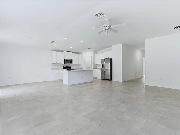 3911 Treasure Oak Way — Photo 6