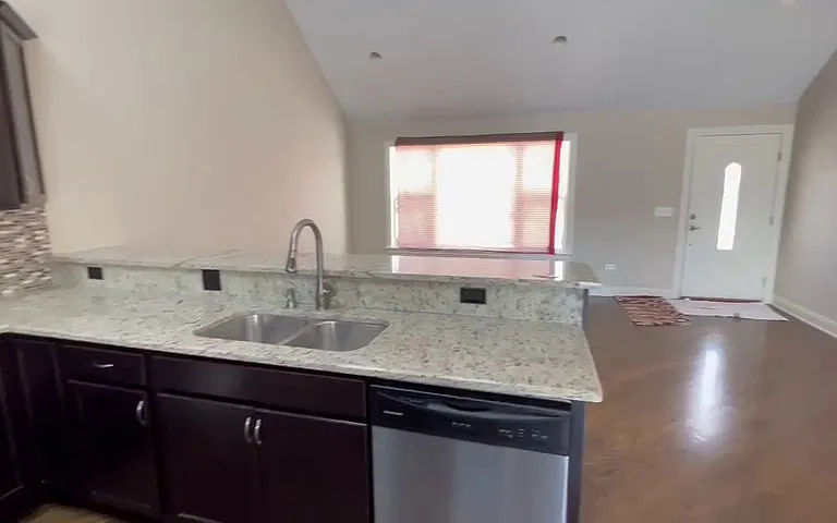 432 Harbor Ter — Photo 3