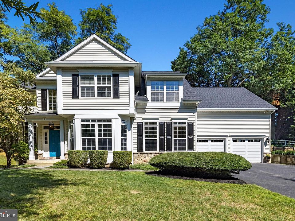 1st image of 3 Big Oak Ct