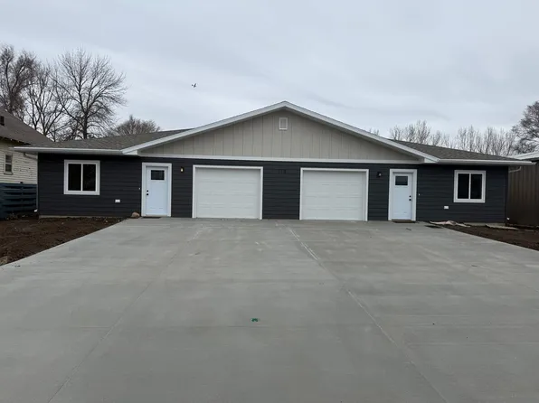 115 4th St SW, Watertown, SD 57201