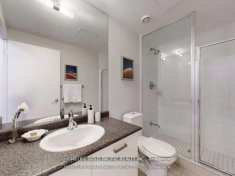 832 Bay St #1202 — Photo 24