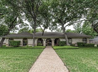10013 Shadow Crest Dr, Woodway, TX 76712